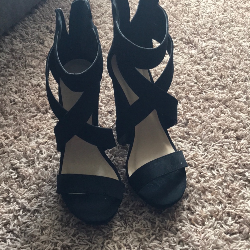 Only worn once.
